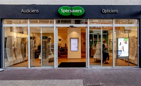 specsavers audicien.